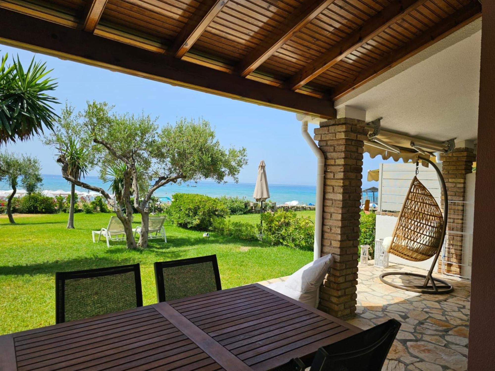 Glyfada Beachfront Apartment A3G Εξωτερικό φωτογραφία