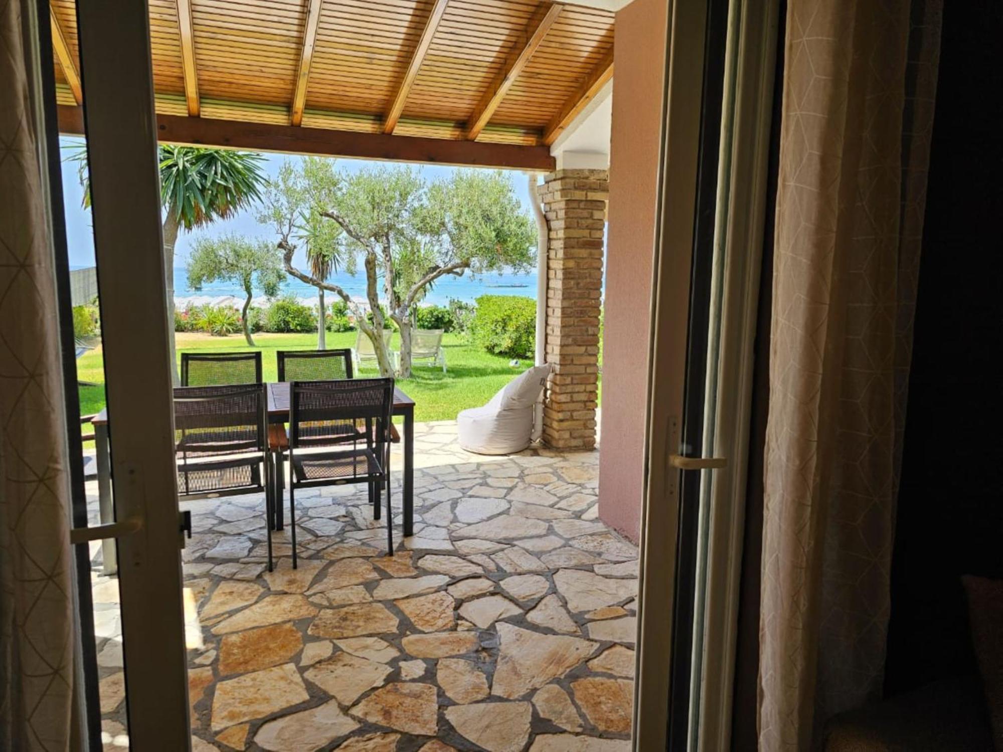 Glyfada Beachfront Apartment A3G Εξωτερικό φωτογραφία