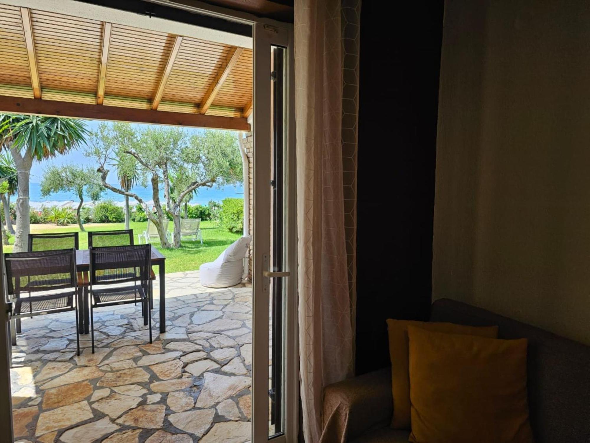 Glyfada Beachfront Apartment A3G Εξωτερικό φωτογραφία