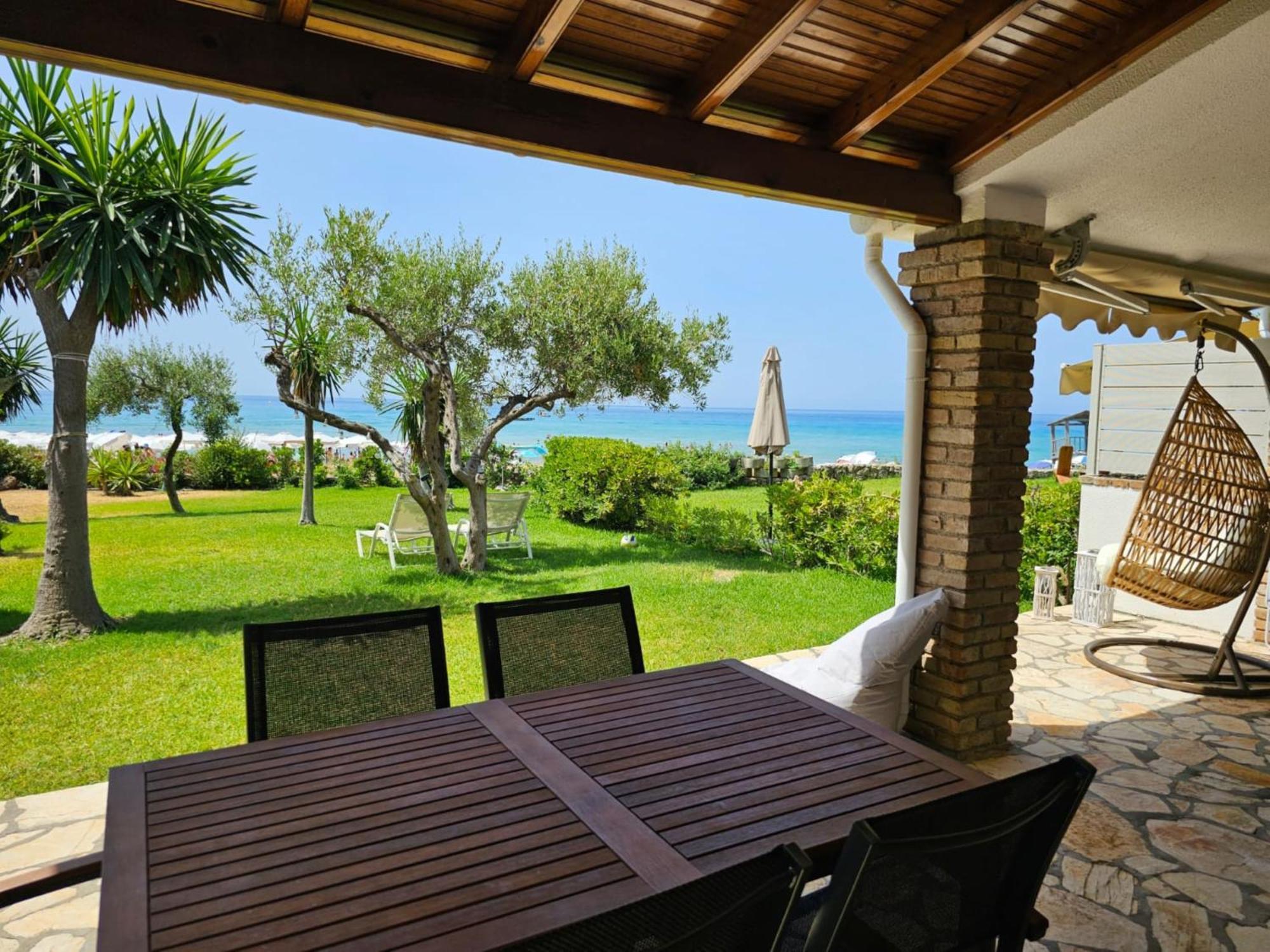 Glyfada Beachfront Apartment A3G Εξωτερικό φωτογραφία