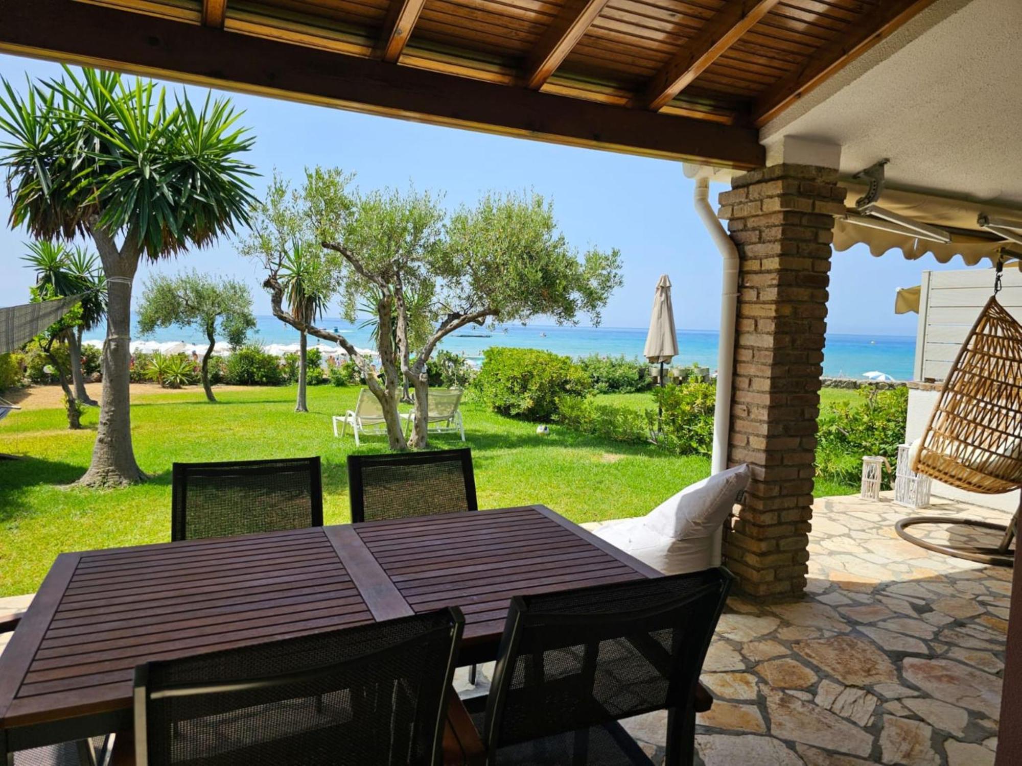 Glyfada Beachfront Apartment A3G Εξωτερικό φωτογραφία
