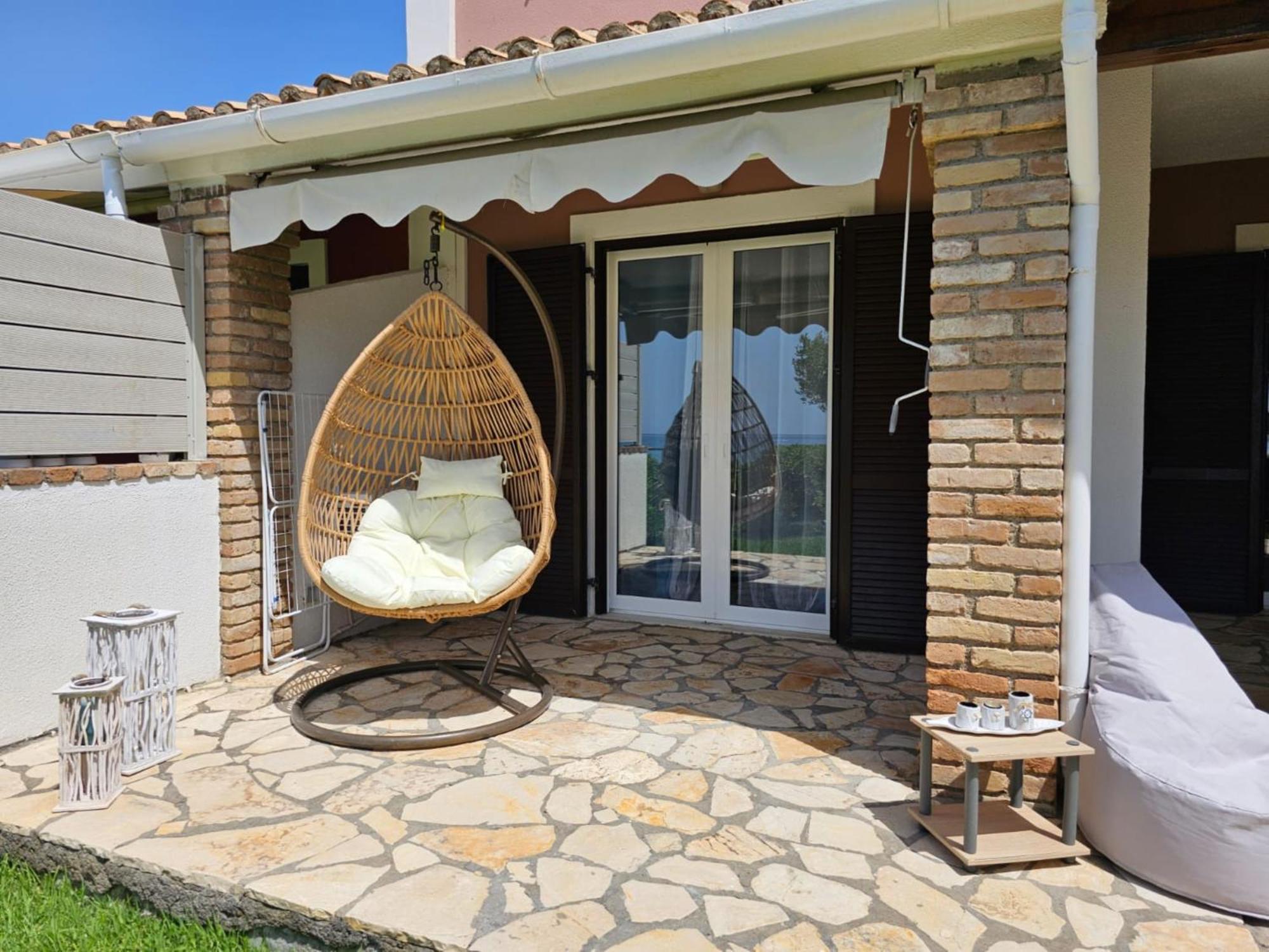 Glyfada Beachfront Apartment A3G Εξωτερικό φωτογραφία