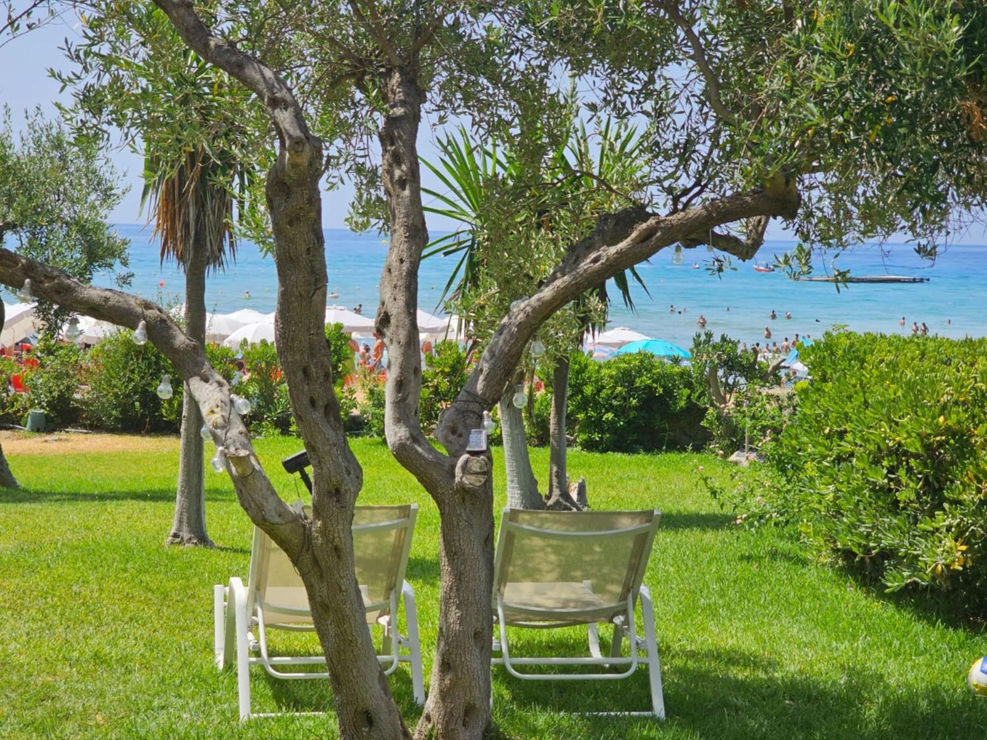 Glyfada Beachfront Apartment A3G Εξωτερικό φωτογραφία